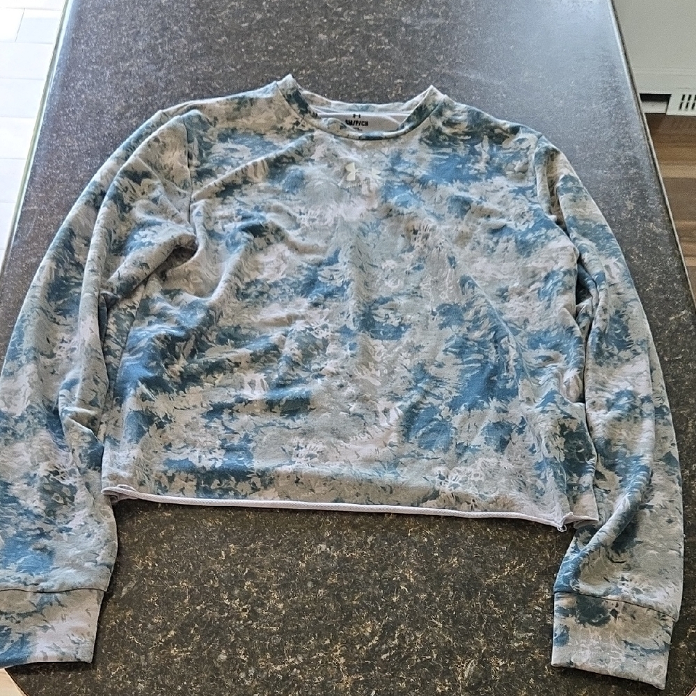 Blue and White And Green Under Armour Women's Sweater